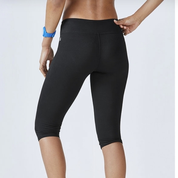 NWOT Fabletics Leggings - Picture 2 of 15